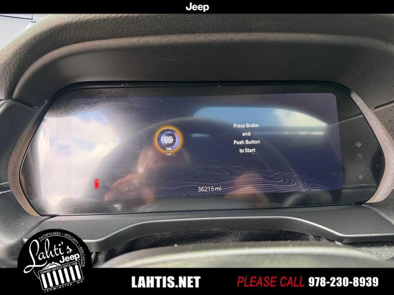 2023 Jeep Grand Cherokee Altitude photo 12