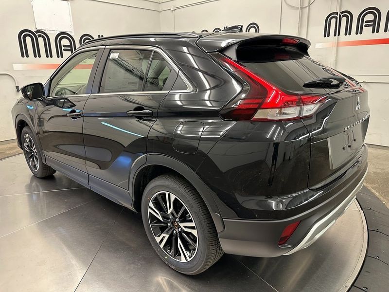 2024 Mitsubishi Eclipse Cross SEImage 8