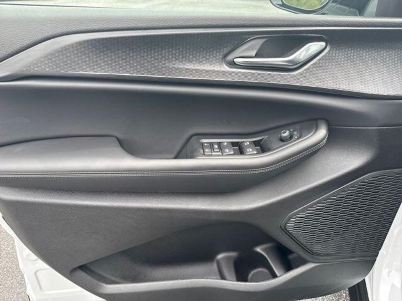 2025 Jeep Grand Cherokee L Altitude X 4x4