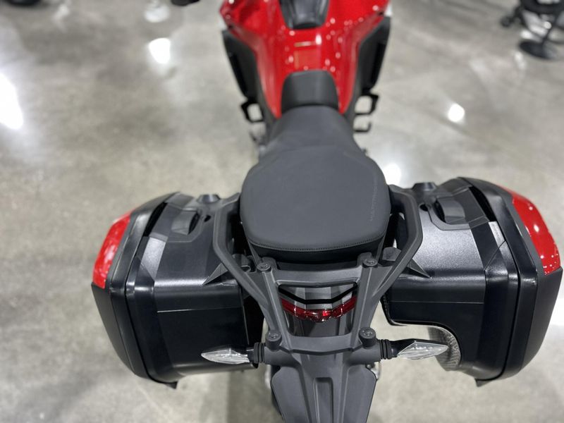 New 2024 Ducati MULTISTRADA V4 S TRAVEL & RADAR SPOKED WHEELS - DEMO Image 14