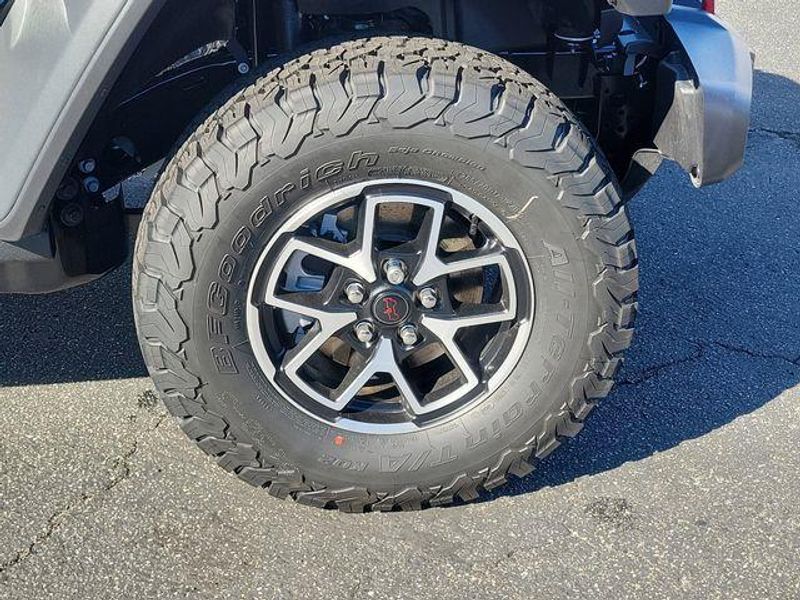 New 2026 Jeep Wrangler Unlimited Rubicon