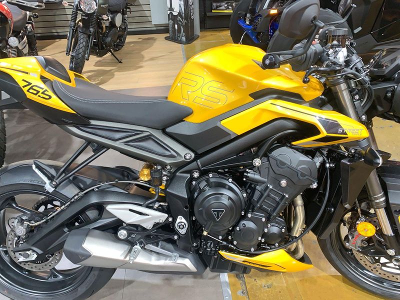 New 2025 Triumph STREET TRIPLE 765 RS Image 11