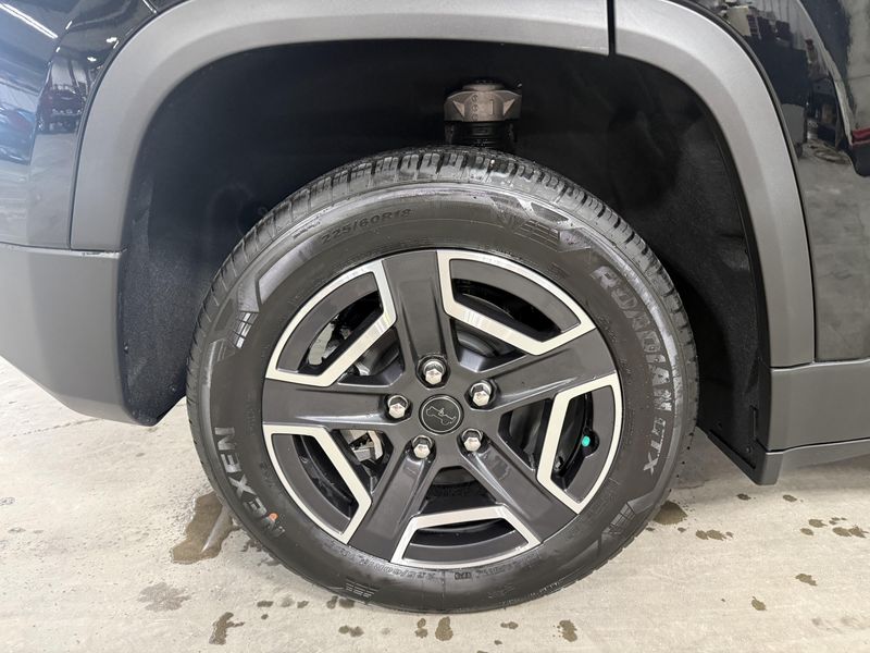 New 2026 Jeep Cherokee Limited 4x4Image 8