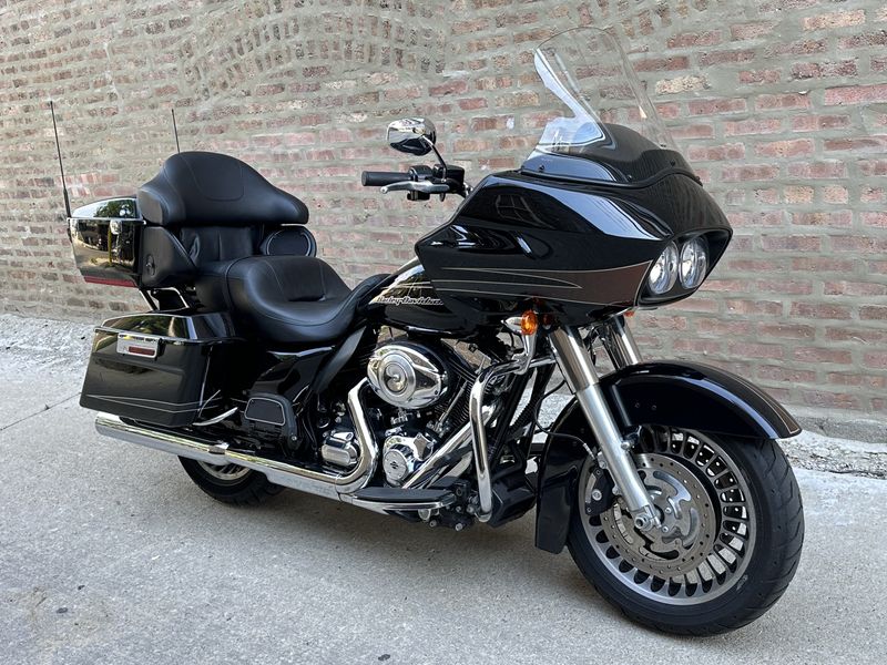 2013 Harley-Davidson Road Glide Ultra  Image 3