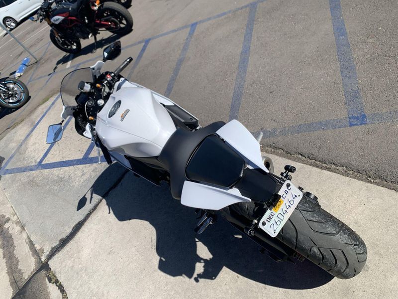 Used 2023 Yamaha YZF-R7 CA Image 22