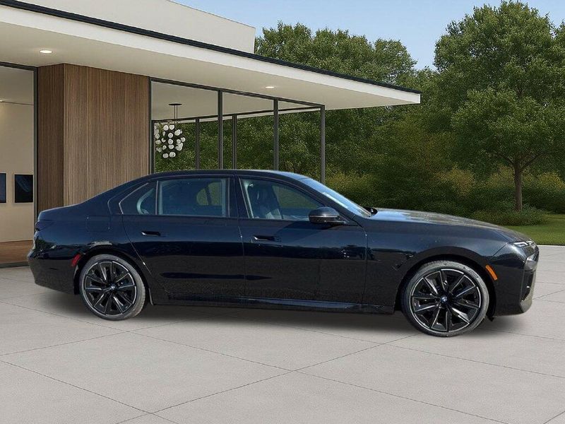 New 2026 BMW 7 Series 750e xDriveImage 7