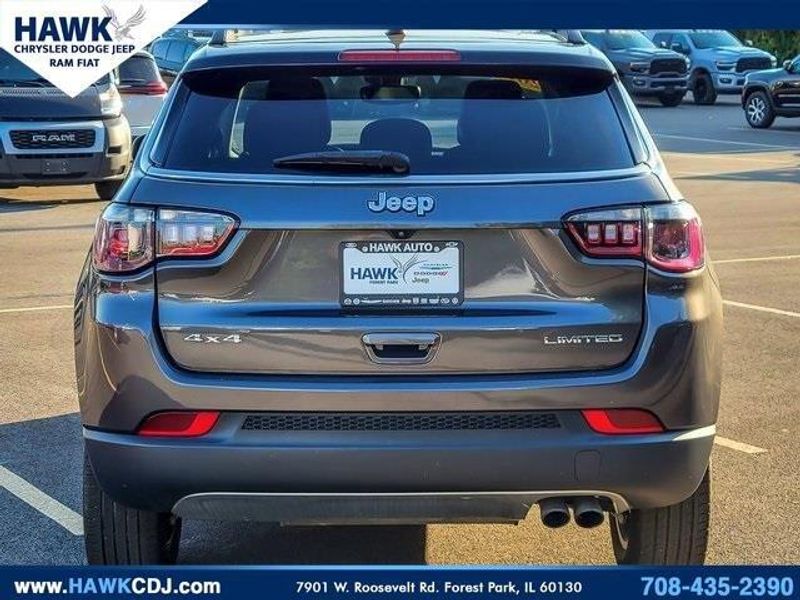 2022 Jeep Compass Limited photo 5