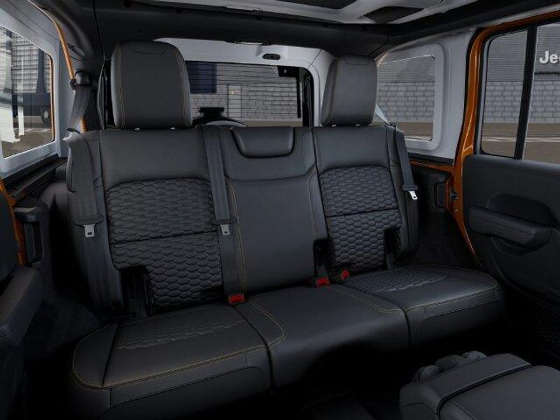 New 2026 Jeep Wrangler 4-door RubiconImage 15