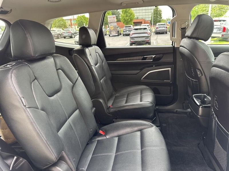 2025 Kia Telluride EXImage 18