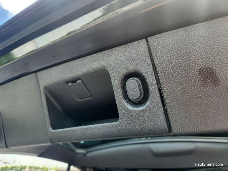 2019 Cadillac Escalade ESV Image 22