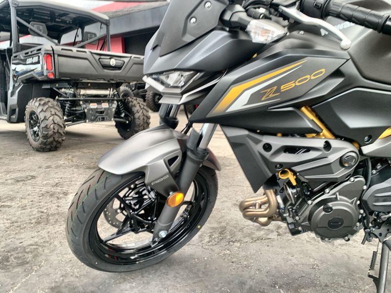 New 2026 Kawasaki Z500 ABS Image 11