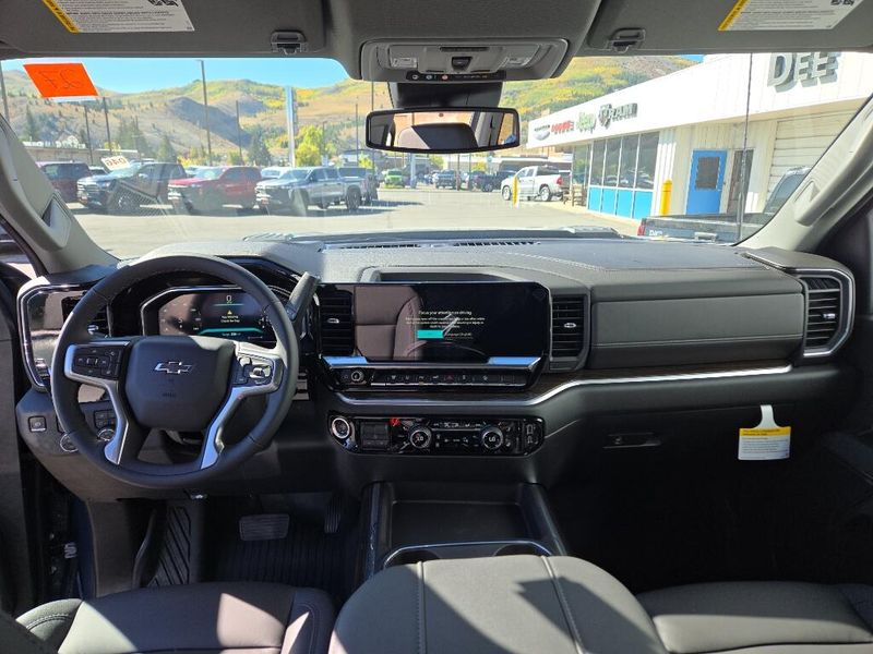 2026 Chevrolet Silverado LT photo 9