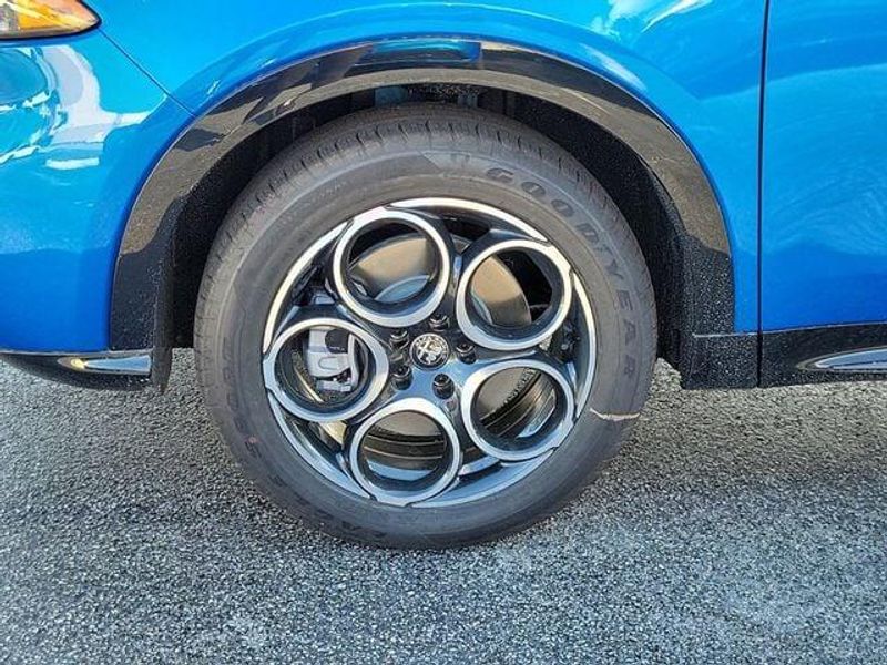 2025 Alfa Romeo Tonale photo 4