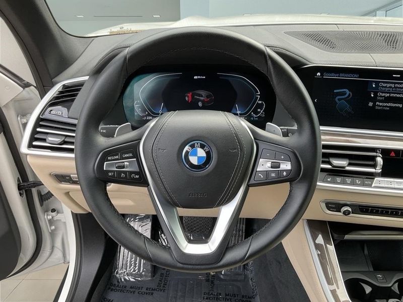 2022 BMW X5 xDrive45eImage 25