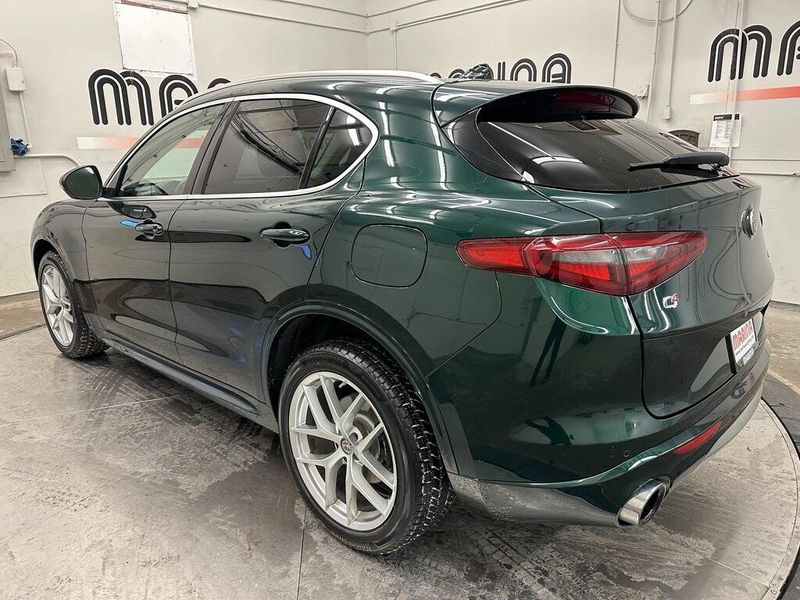 2021 Alfa Romeo Stelvio TiImage 14