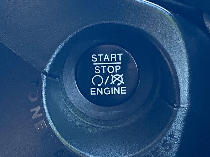 Used 2016 Jeep Renegade LatitudeImage 25