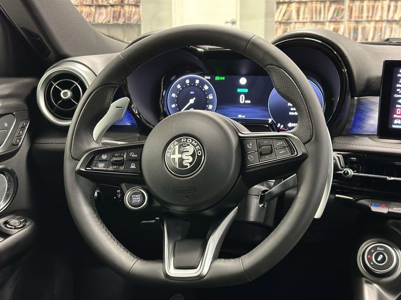 New 2024 Alfa Romeo Tonale Veloce EawdImage 17