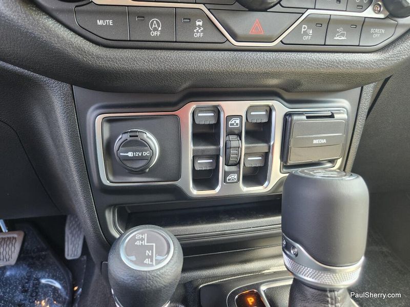 New 2026 Jeep Wrangler 4-door 85th Anniversary Edition