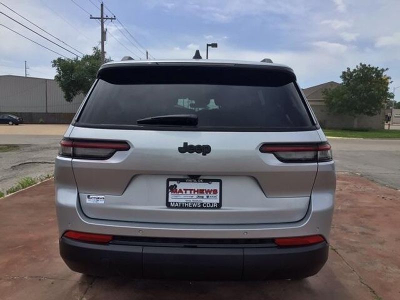 2025 Jeep Grand Cherokee L Altitude 4x2Image 5