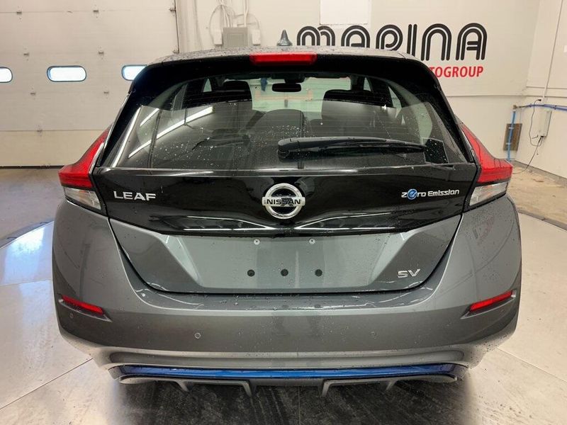 2020 Nissan Leaf SVImage 14