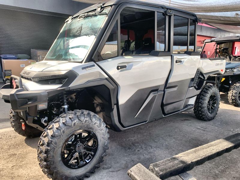 New 2026 Can-Am DEFENDER MAX LIMITED CAB HD11 Image 7