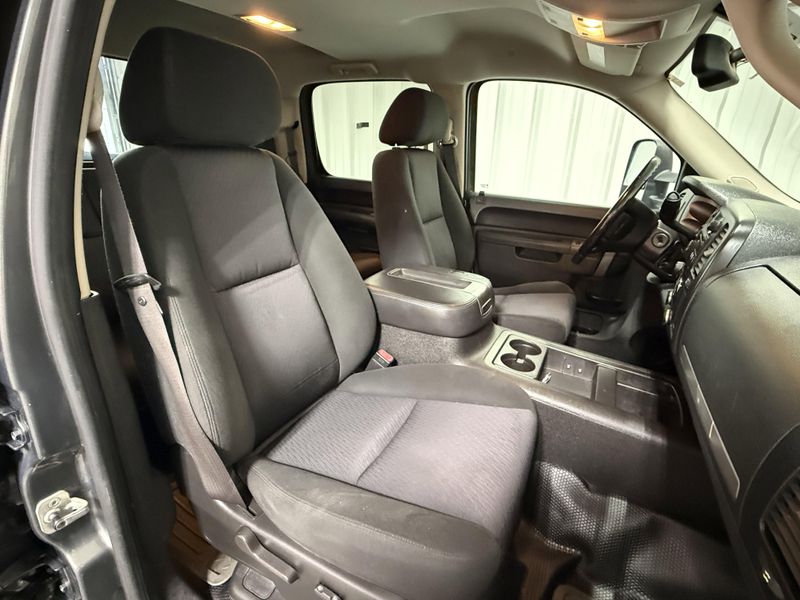 Used 2011 Chevrolet Silverado 2500HD LTImage 9