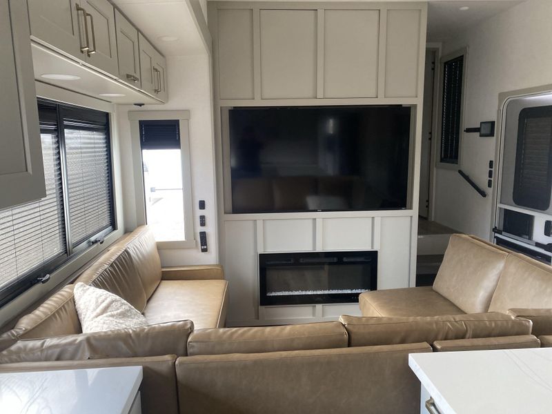 Used 2024 BRINKLEY 3950 Image 19