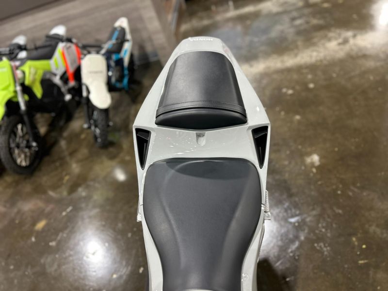 New 2026 Honda CBR600RR Image 25