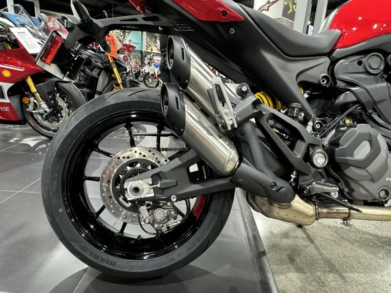New 2025 Ducati Monster Image 5