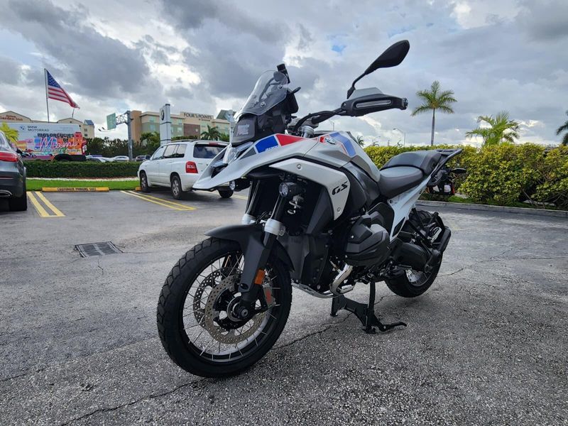 2026 BMW R 1300 GSImage 3