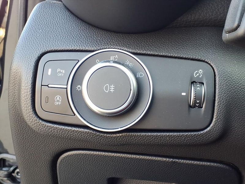 Used 2022 Alfa Romeo Giulia VeloceImage 22