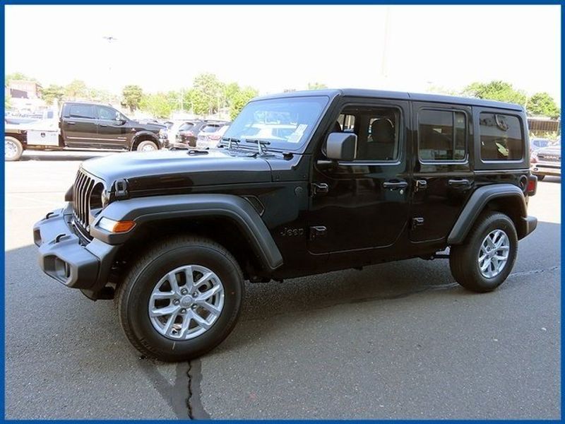 2023 Jeep Wrangler SportImage 1