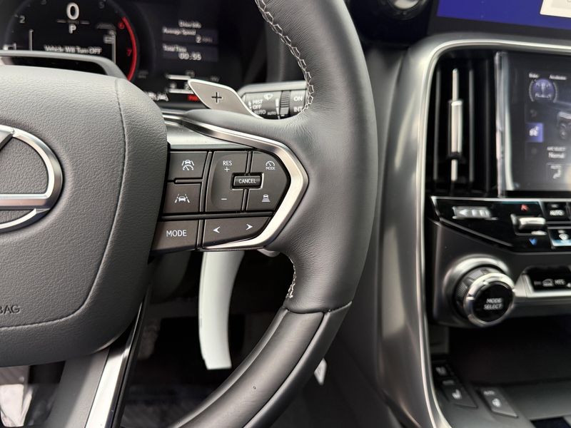 New 2026 Lexus LX 600 LuxuryImage 22