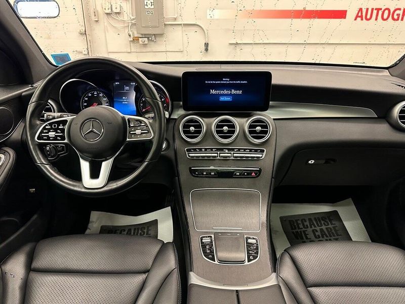 2021 Mercedes-Benz GLC 300 300Image 25