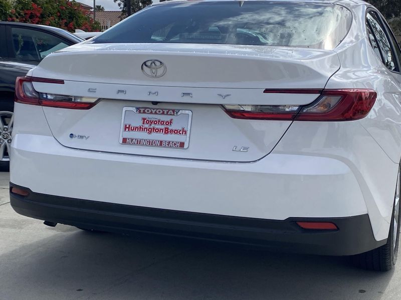 2025 Toyota Camry LEImage 4