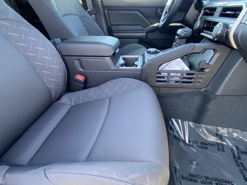 New 2025 Toyota Tacoma SR5Image 9