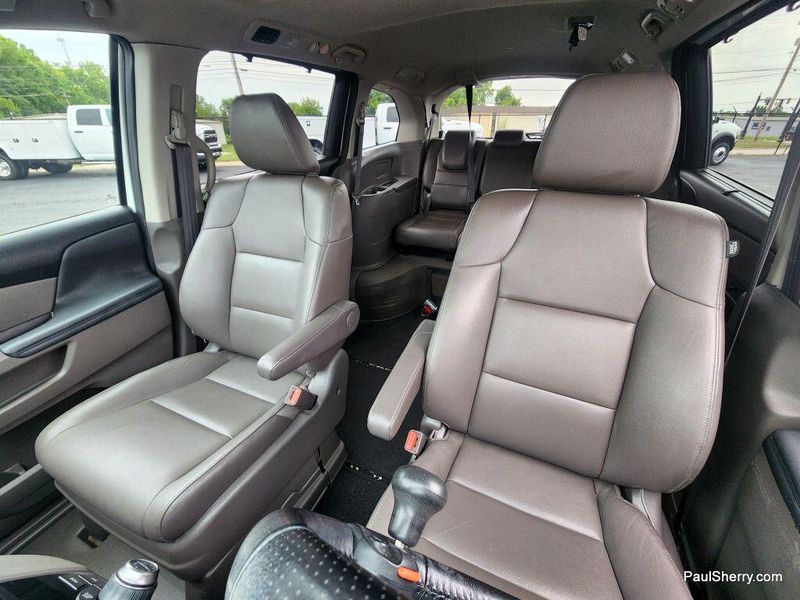 2013 Honda Odyssey EX-L photo 27