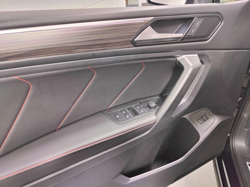 Used 2024 Volkswagen Tiguan Wolfsburg Edt AWD w/SunroofImage 30