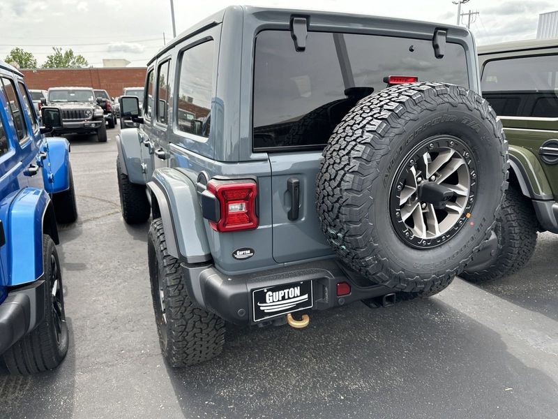 2024 Jeep Wrangler 4-door Rubicon 392Image 21