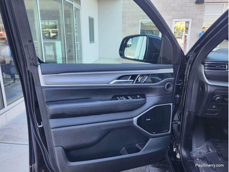 2026 Jeep Grand Wagoneer L Limited Reserve 4x4