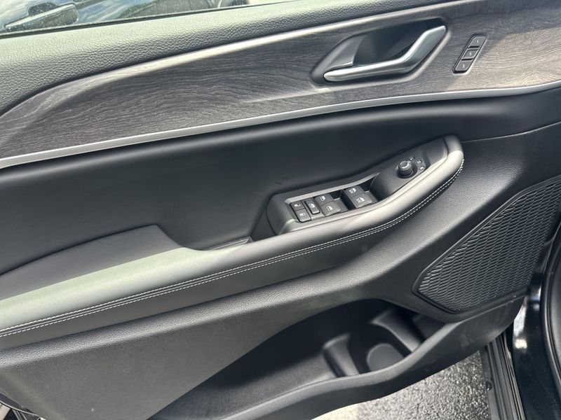2025 Jeep Grand Cherokee Limited 4x4Image 22