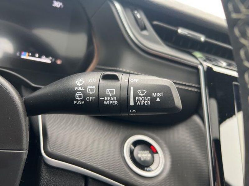 2025 Jeep Grand Cherokee L Altitude X 4x4