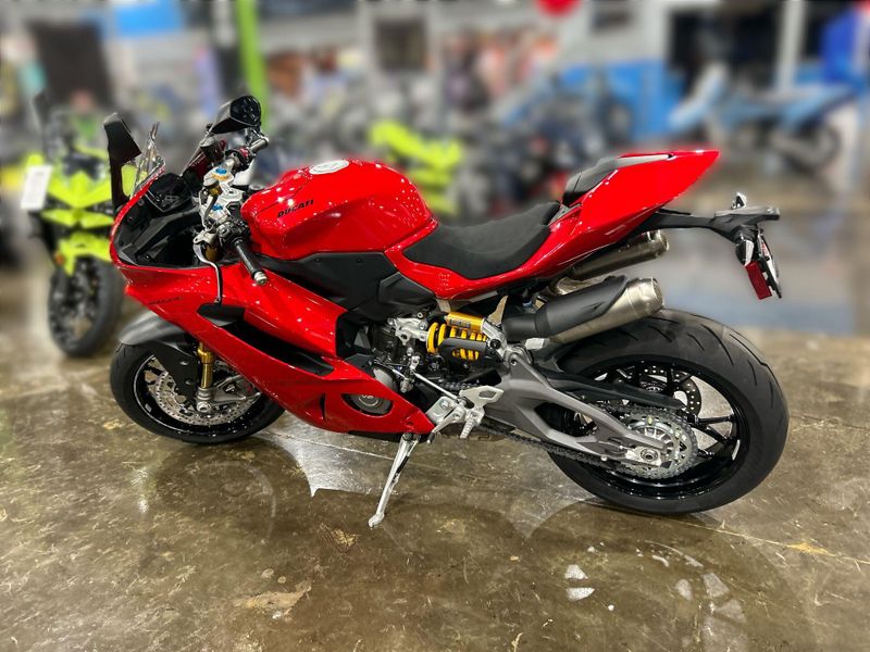 New 2026 Ducati PANIGALE V2 S Image 17