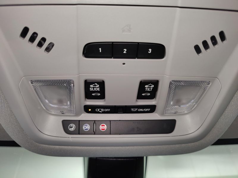 Used 2021 GMC Acadia AWD SLT Luxury w/Sunroof & NavImage 38