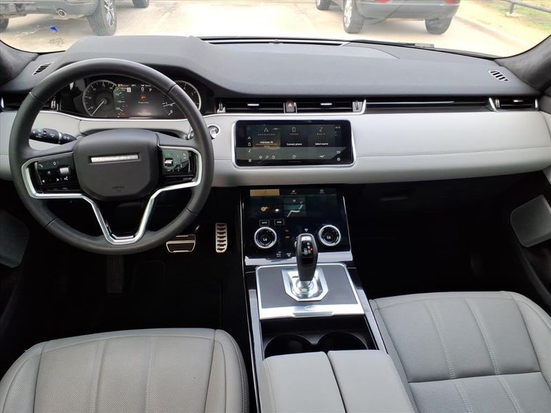 Used 2023 Land Rover Range Rover Evoque SEImage 13