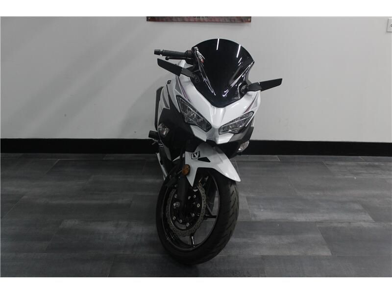 2023 Kawasaki NINJA 400 Image 2