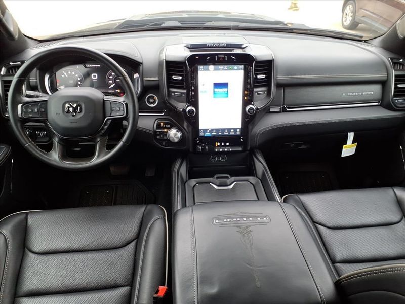 Used 2023 RAM 1500 LimitedImage 13