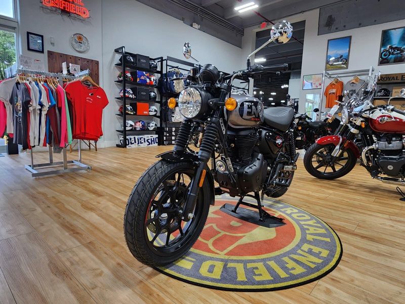 New 2024 Royal Enfield HUNTER 350 Image 3