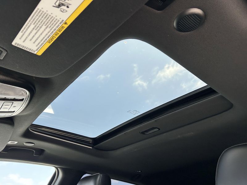 Used 2018 Jeep Grand Cherokee AltitudeImage 30