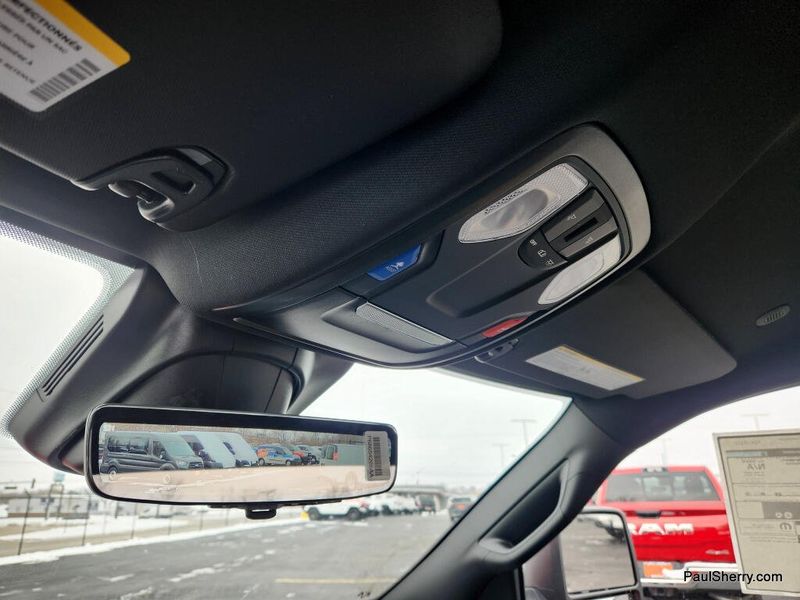 New 2026 RAM 3500 Tradesman Chassis Regular Cab 4x4 84' Ca